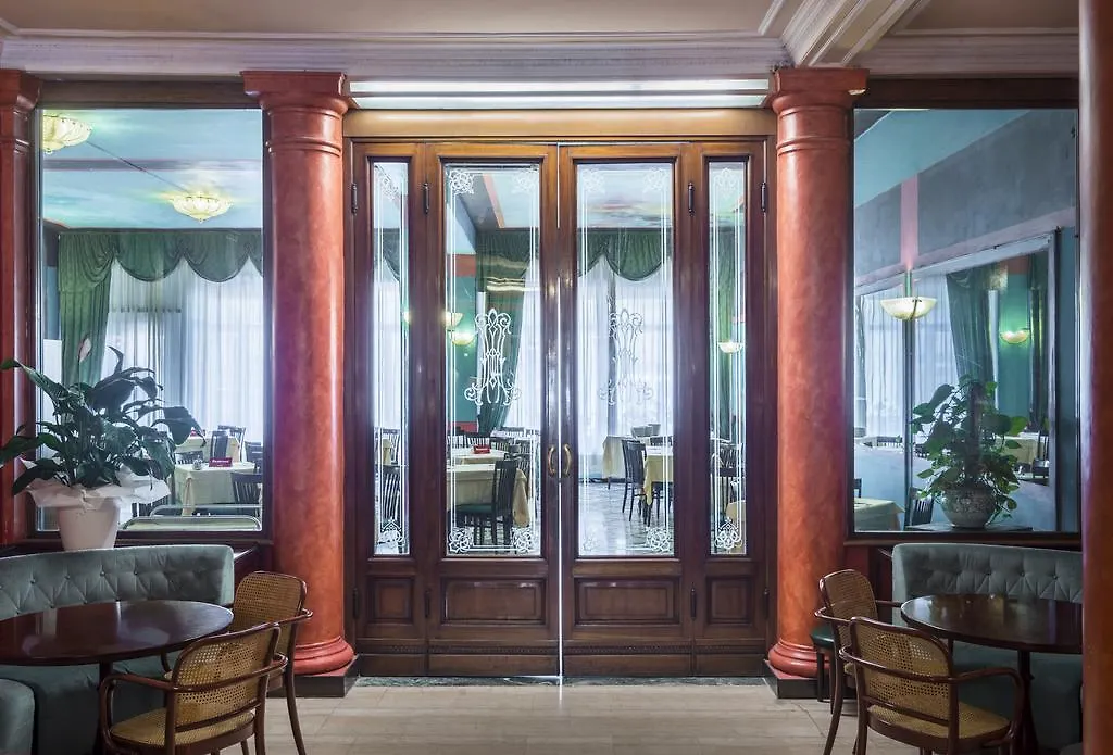 Hotel Minerva Palace Montecatini Terme 4*,